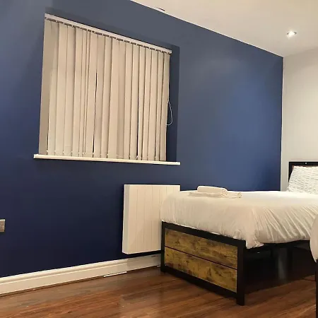 Work-play Stylish, Speedwell Apartment, Free Parking